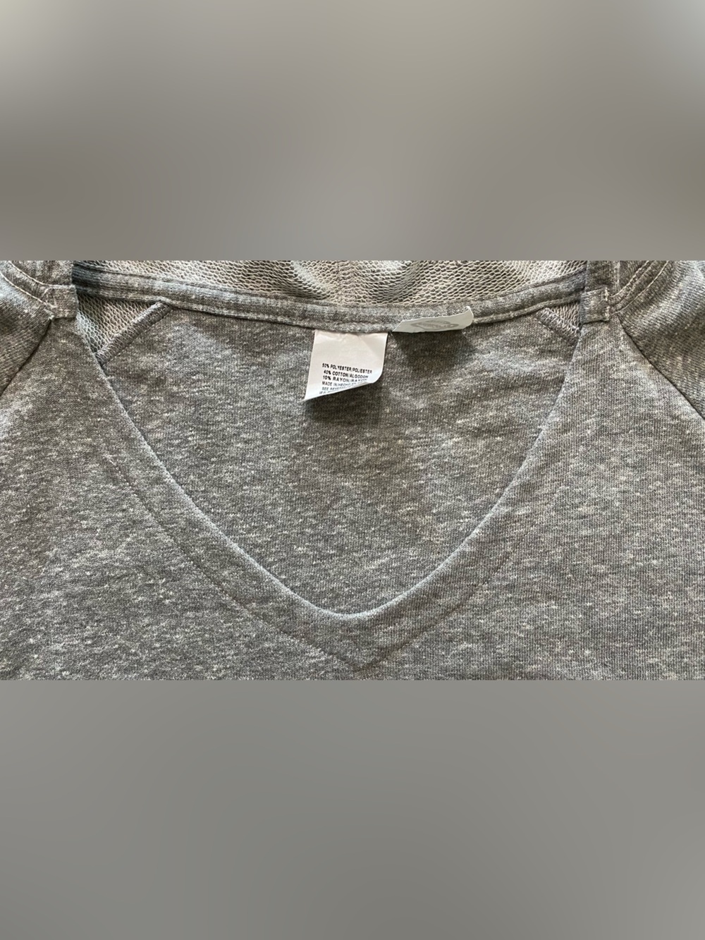 Chicago Blackhawks Grey Pullover Sweatshirt - Picture 6 of 11
